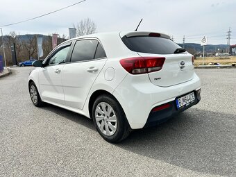 Kia Rio 1.4 D-CVVT Gold, servisná kniha - 4