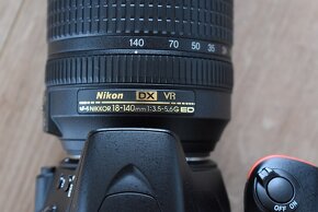 Nikon D5600 wifi+BT- dotyk.disp. - 5tis snimkov 18-140 VR AF - 4