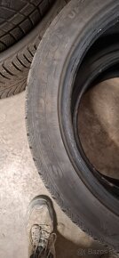 225/45R17 - 4