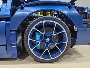 Lego Technic 42083 Bugatti Chiron - 4