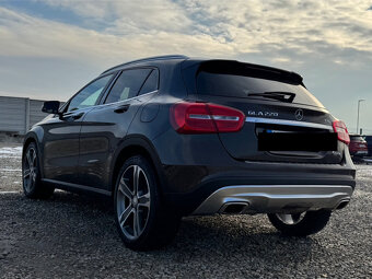 Mercedes-Benz GLA 220 d 4MATIC A/T - 4