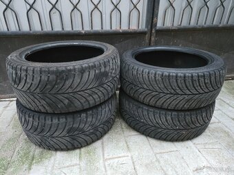 Celorocne pneu 2ks zanovne 245/45  R19 - 4