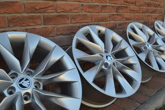 5x112 R19 Hlinikove disky Original Skoda - 4