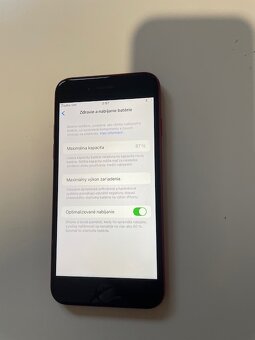 Krásny Iphone SE 2022 64GB batéria 87 percent - 4