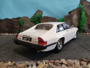 Prodám model 1:18 Jaguar XJS - 4