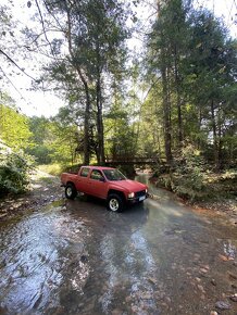 Predám alebo vymením Nissan D21 Doublecab - 4