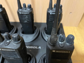 Vysielačky motorola 6ks CP040 UHF 16kanal + nabijacka - 4