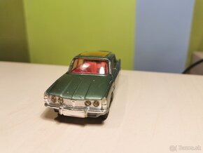 Corgi toys Rover 2000 - 4