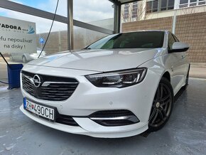 Opel Insignia GSI 2.0 Turbo S&S 4x4 AT8 Opc line - 4