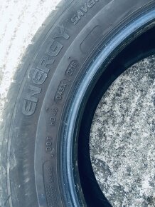 Michelin Energy saver 215/60 R16 - 4