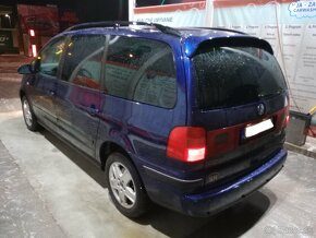 Volkswagen Sharan 1,9 TDI 7 MIESTNE - 4