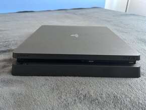 PS4 500gb + PS4 ovládač - 4