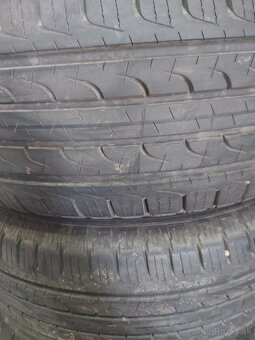 Predám pneumatiky Goodyear EfficientGrip SUV 245/65 R17 - 4