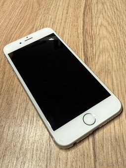 Krásny Apple iPhone 6S 64 GB - 4