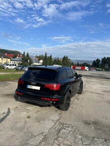 Predám Audi Q7 4.2 V8 rocnik 2012 ( 7 miestna verzia ) - 4