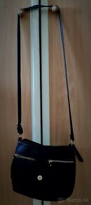 Čierna crossbody kabelka - 4