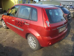 Ford Fiesta rozpredam na nahradne diely - 4