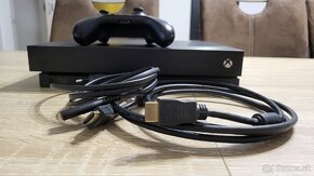 Xbox one X 1Tb - 4