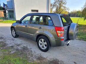 Suzuki Grand Vitara 2.0 benzin 4x4 - 4