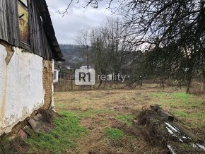 Starý rodinný dom s veľkým pozemkom výmery 1 505 m2, intravi - 4