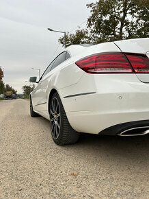 Predám Mercedes E Coupe 220CDI - 4