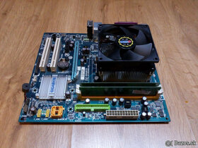 Gigabyte, Socket 775,AM2 - 4