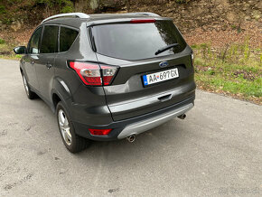 Ford Kuga - 4