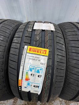 Pirelli 275/40R21 - Nove - 4