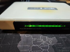 Stary router s USB 10e - 4