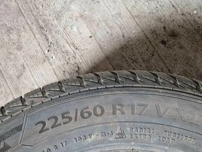 Barum 225/60R17 - 4