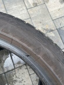 Predám 2ks zimné pneu Falken 225/45R19 - 4