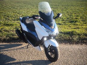 Honda Forza 125cm r.v 2015 - 4