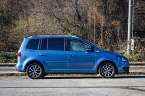 Volkswagen Touran 2.0 TDI Comfortline - 4