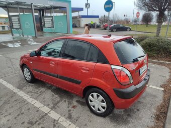 Kia Rio 1.4 benzín - 4