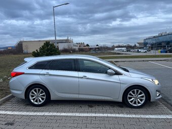 Hyundai i40 CW 1.7 CRDi 100kw A/T - 4