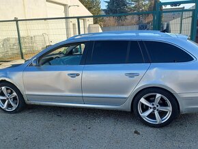 Škoda Superb Combi 2.0 TDI 125KW R.V 2012 - 4