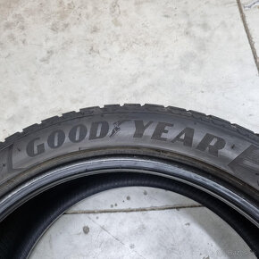 Zimné pneumatiky 245/45 R19 GOODYEAR RSC DOT3419 - 4