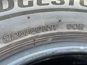 225/60 R17 - 4