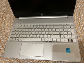 HP Laptop 15s - 4