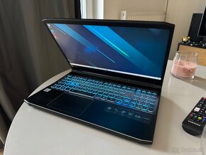 Acer Predator Helios 300 2022 - 4