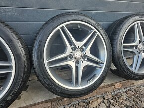 Zánovná zimná sada Mercedes A35, A45 AMG 215/45 R18 - 4