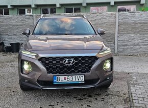 Hyundai Santa Fe 2,2 CRDi 8AT 4x4 PREMIUM 147kW/200 - 4