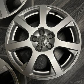 Alu AUDI Q5 5x112 17” 8R0601025E - 4