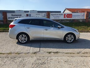 Kia Cee´d SW 1.6 CRDi LX/Silver - 4