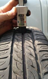 4 ks letné pneu Firestone 175/65 R14 na plechových diskoch - 4