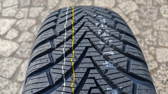 Celoročné pneu 175/65 R14 --- KUMHO - 4