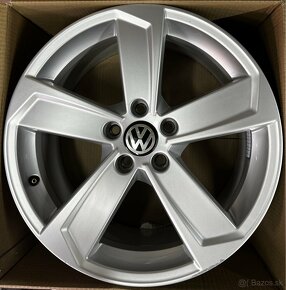 5x112 R18 8J originál , vhodné na VW PASSAT B8 - 4