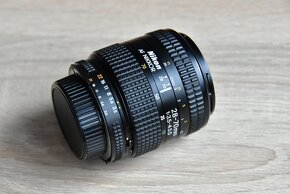 Nikon AF 28-70 f/3.5-4.5D pre SLR a DSLR - 4