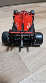 Bbirago Ferrari sf90 1:18 Racing F1 - 4