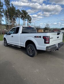 Ford F150 - 4